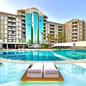 Laur Experience & Elegance Resort