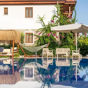 Otel Karaincir Datça, Emecik